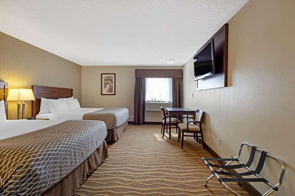 Best Western High Road Inn Edson Room photo